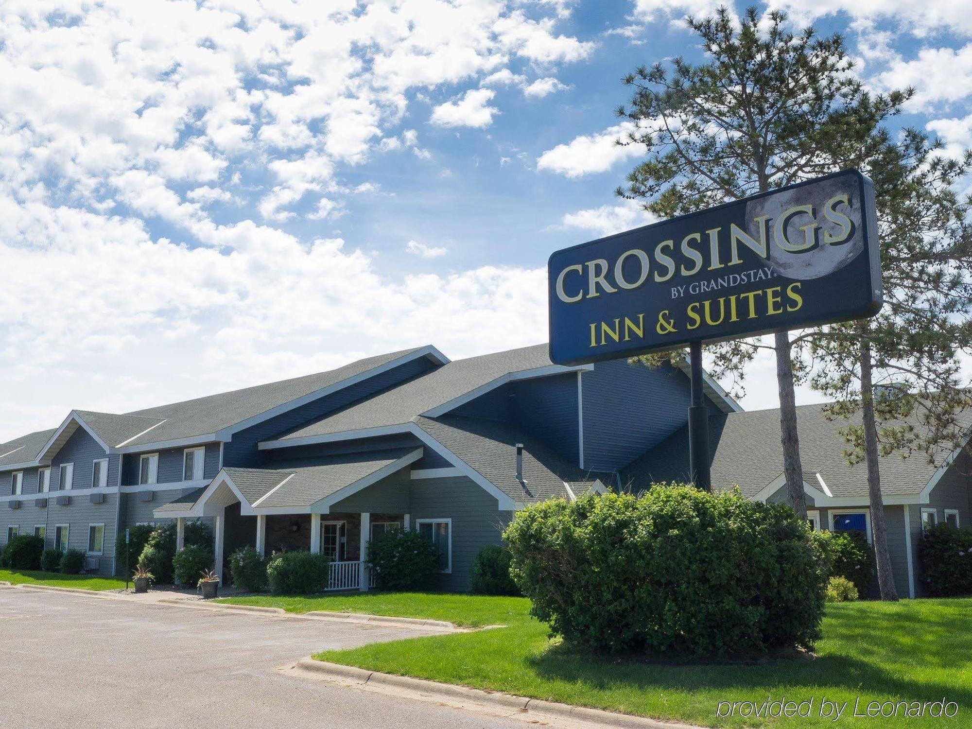 Grandstay Hotel & Suites Cambridge Exterior photo